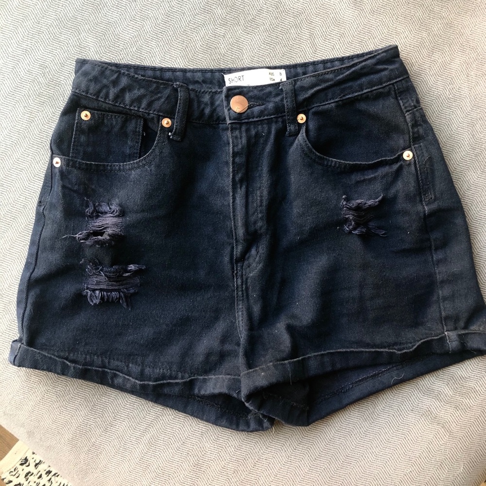 ✨Cotton On High Waisted Black Shorts✨